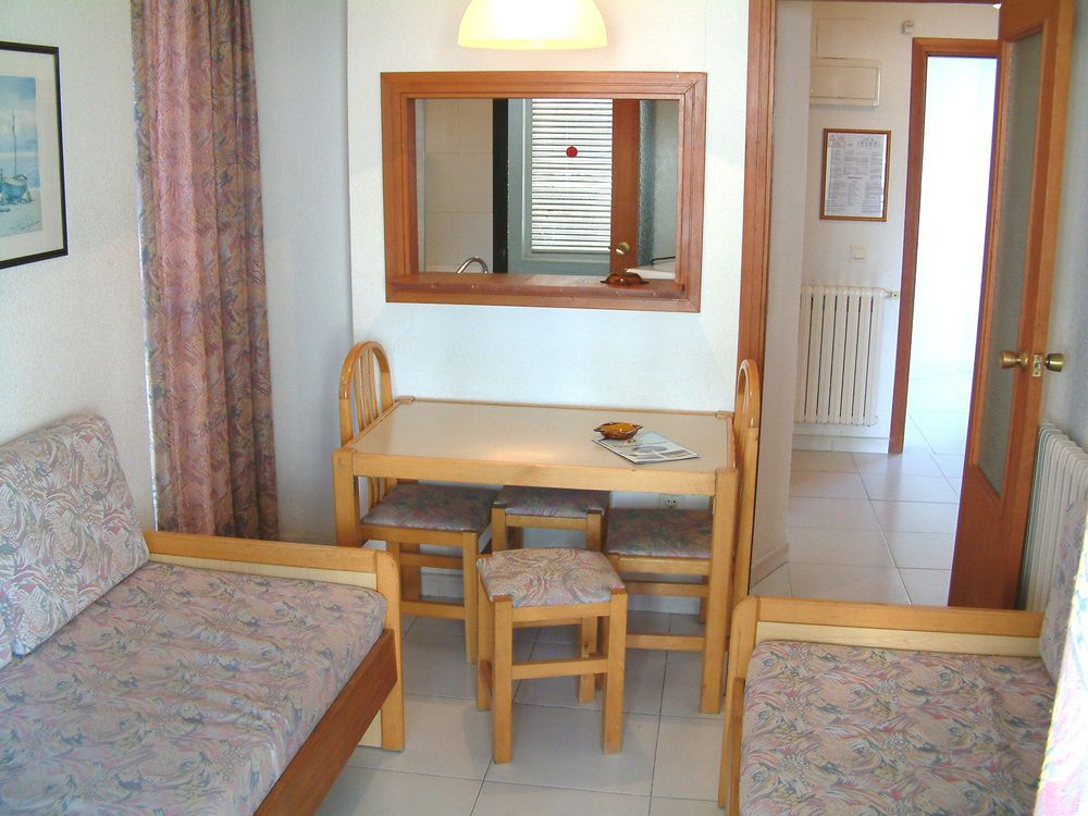 Luxmar Apartaments Benidorm Ruang foto