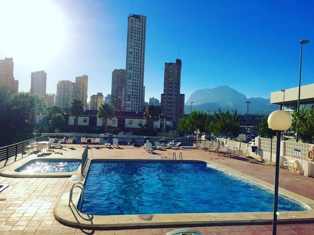 Luxmar Apartaments Benidorm Bagian luar foto