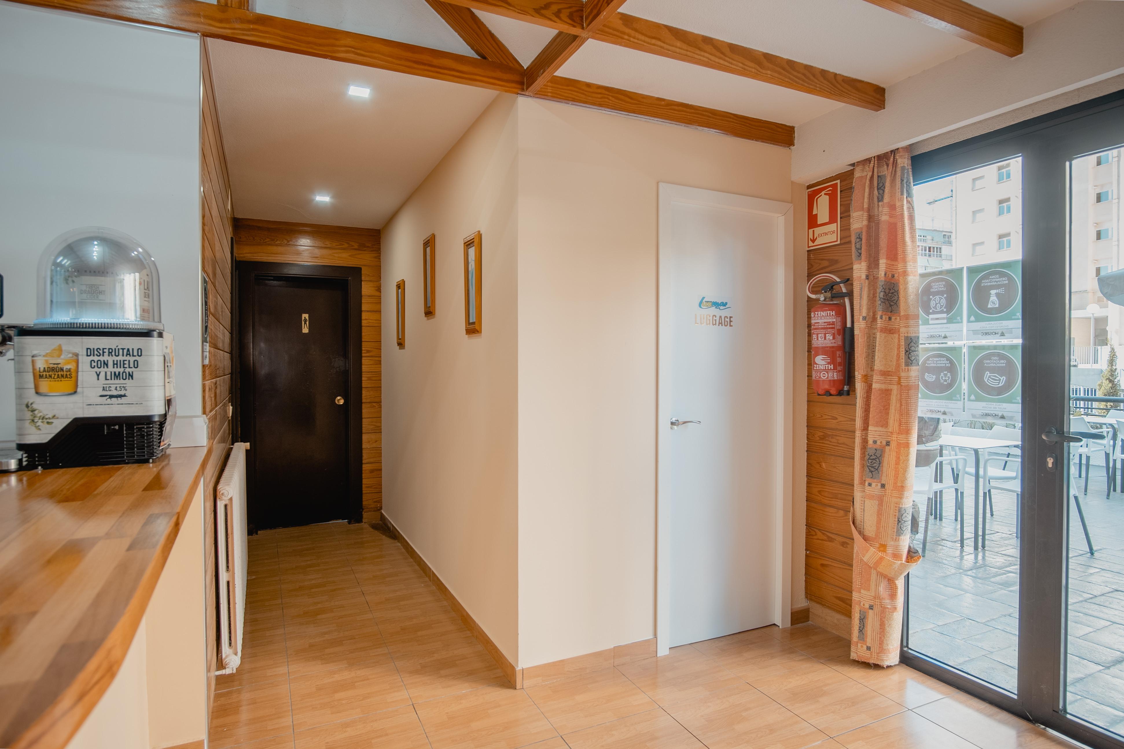 Luxmar Apartaments Benidorm Bagian luar foto