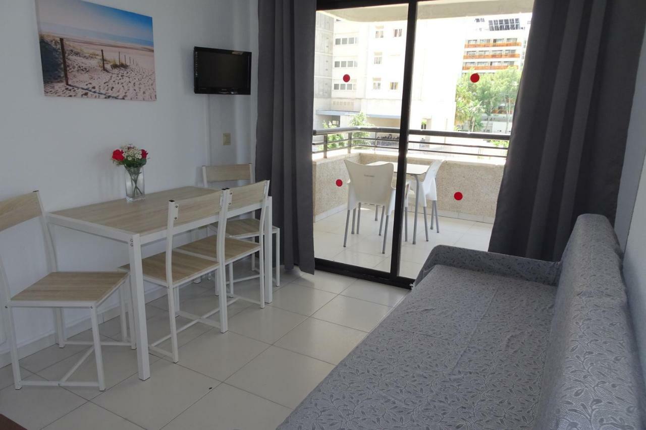 Luxmar Apartaments Benidorm Bagian luar foto
