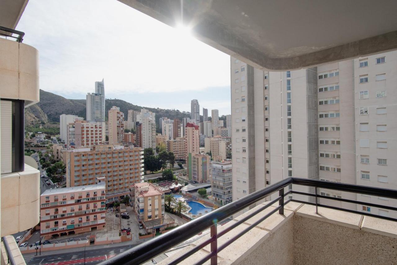 Luxmar Apartaments Benidorm Bagian luar foto